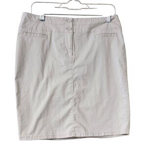 J. Jill Beige Knee-Length Pencil Skirt Size 8 With Dual Button Closure